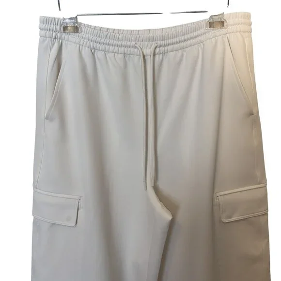 Athleta Promenade Cargo Pant size Medium Magnolia White, Elastic Waist & Pockets - Picture 2 of 14